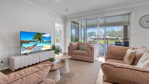 Smart TV, ping pong, books - Mibilla House in Sussex Inlet (Sussex Inlet)