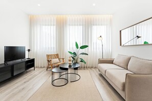 Living area - Matosinhos Beach Flat | Metro & Sea (Matosinhos)