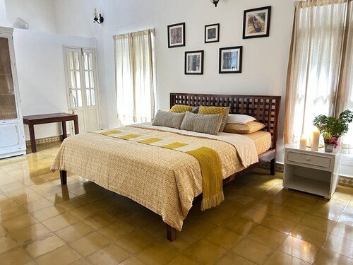 Deluxe Garden King Room