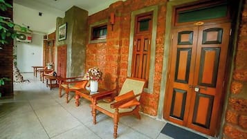 Khuôn viên nơi lưu trú