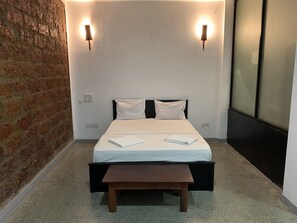 Deluxe Double Room, Garden View | Desk, free WiFi - Airport City Hub Hotel by Leeads (Katunayake)