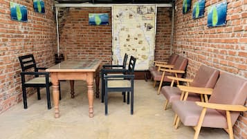 Chambre Double Deluxe, vue jardin | Restauration