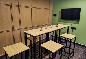 Dining - C Suites Gilbert (Bengaluru)