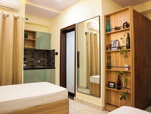 Room - C Suites Gilbert (Bengaluru)