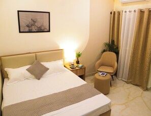 Deluxe Double Room, Balcony - C Suites Gilbert (Bengaluru)