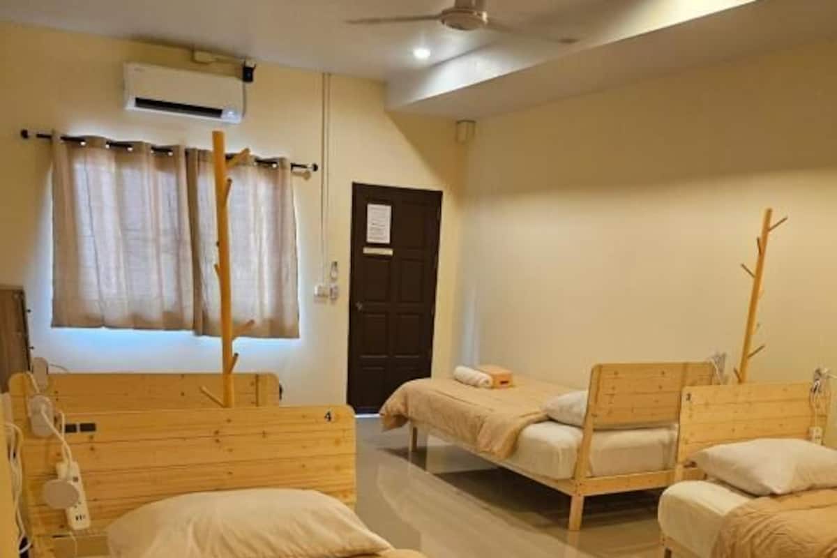 Dortoir Partagé, femmes uniquement, climatisation, vue montagne