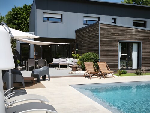 Bed & Breakfast „Chambre L'Abri Des Flots“ mit Gemeinschaftspool, Terrasse & WLAN