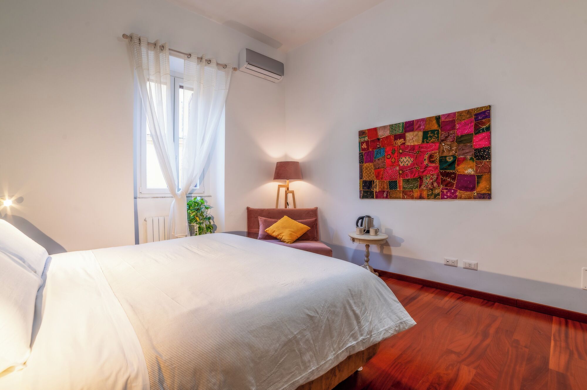 Basic Triple Room, Courtyard View