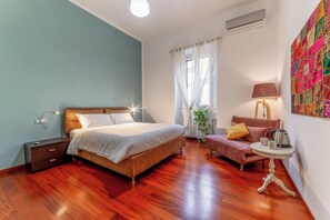 Tripla Basic, vista cortile