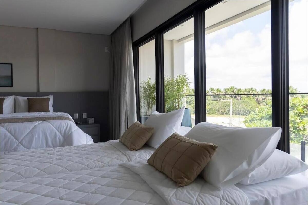 Superior Suite | Minibar, in-room safe, laptop workspace, WiFi (free)