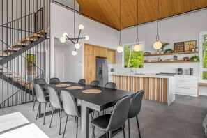 Dining - LE-BOTANISTE (Les Éboulements)