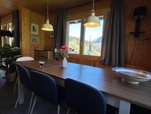 Dining - Swiss Chalet - upstairs apartment (Grengiols)