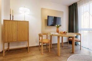 豪華開放式客房 | 用餐區