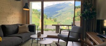 Swiss Chalet Mallum - ground floor apartment