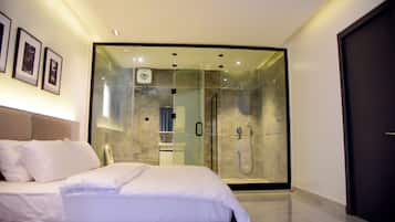 Familienapartment, Balkon, Blick auf die Anlage