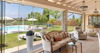 Bardolino Golden Hill – Private Villa mit beheiztem Pool und Whirlpool