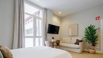 Studio Suite, Courtyard View