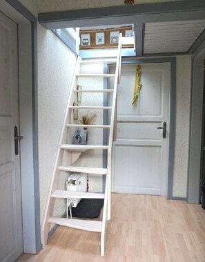 Interior - Holiday Home Hennesee with Mountain View, Private Terrace and Wi-Fi (Meschede)