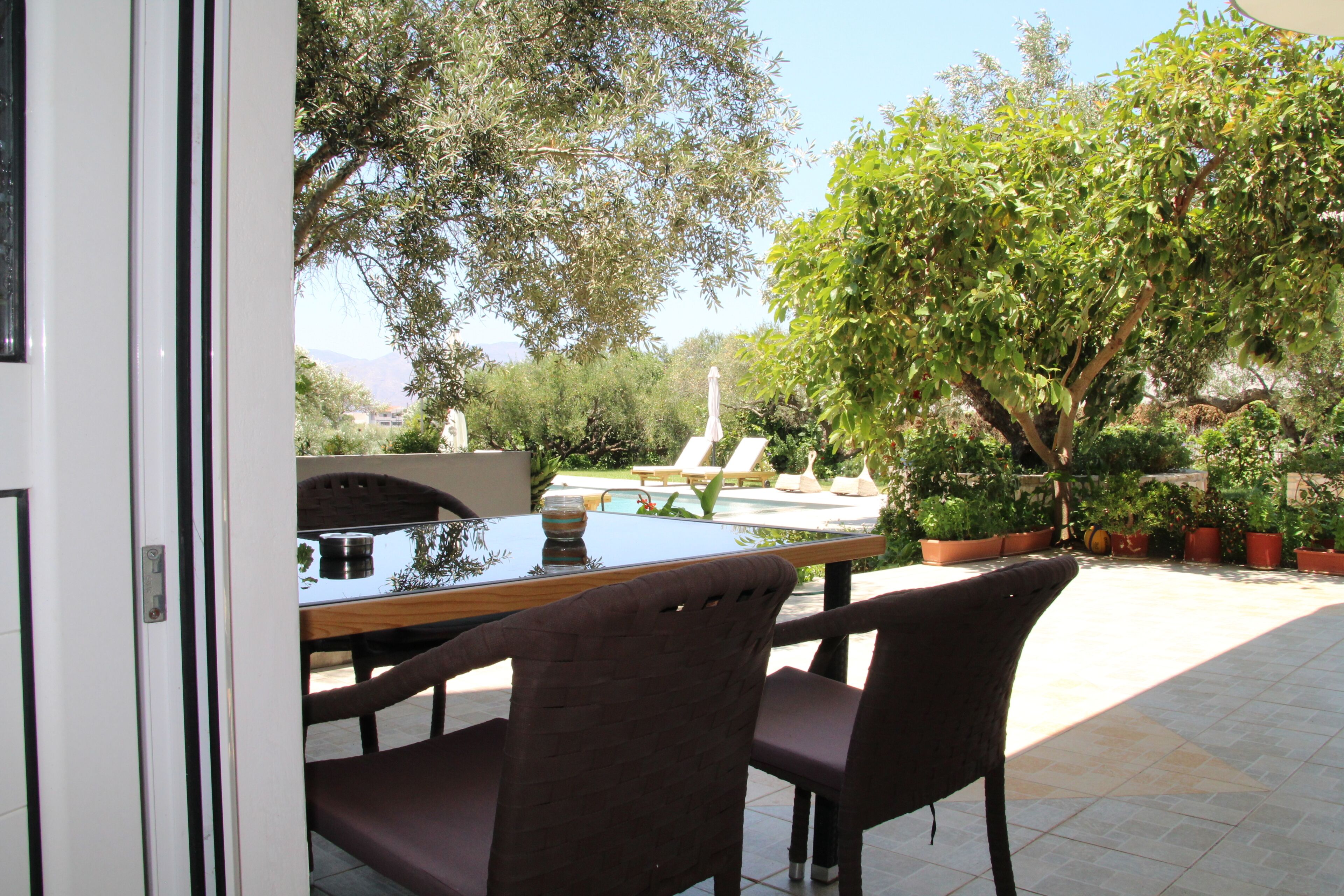 Familienapartment, Terrasse, Blick auf den Innenhof | Terrasse/Patio