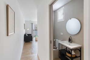 Interior - Vacation Home 'Ático Con Encanto Y Tranquilidad' with Private Terrace and Wi-Fi (Santa Cruz de Tenerife)