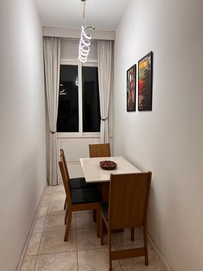 Dining - Vrbo Property (Rio de Janeiro)