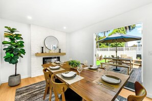 Dining - 30+ Stay Perfect For Families Mins 2 San Diego Bay (San Diego)