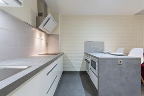 Gác Tiêu chuẩn, quang cảnh sân vườn | Bếp riêng