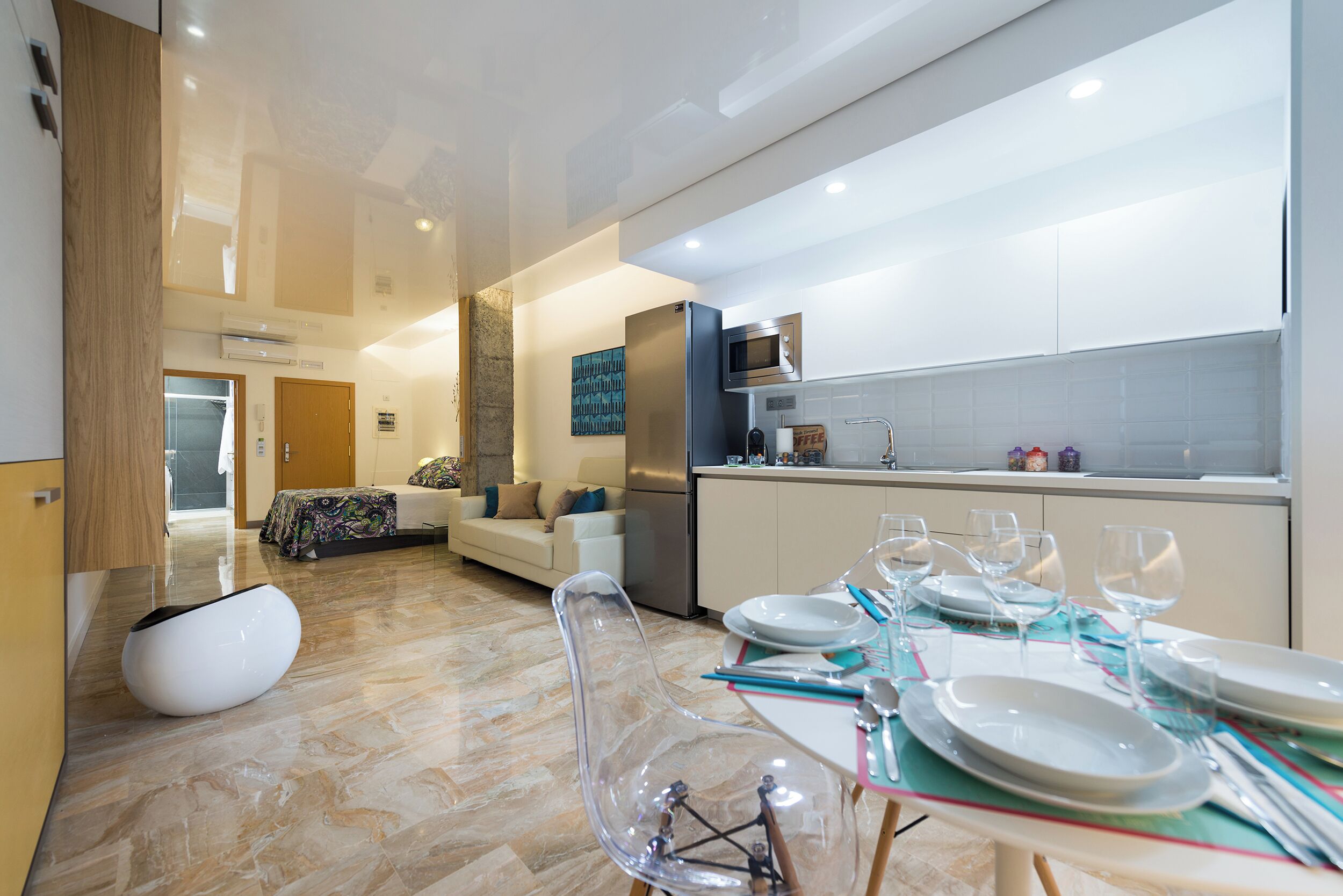 Standard Loft, City View | Living area | 52-inch Smart TV with cable channels, streaming services
