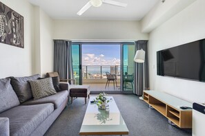 TV - The Level 18 Life | Spacious 1 Bed Apartment | Pool (Darwin City)