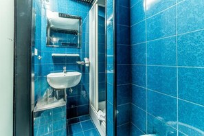 Deluxe Apartment | Bathroom - Brigitte Suite - Fontana di Trevi (Rome)