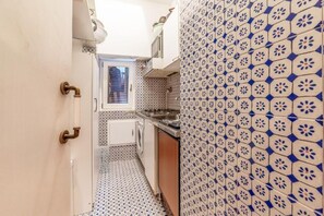 Deluxe Apartment | Private kitchen - Brigitte Suite - Fontana di Trevi (Rome)