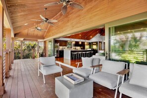 Interior - Tamatoa - Upscale Three Bedroom! (Anna Maria)
