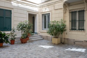Exterior detail - Designer Studio steps from Lafayette (Paris)