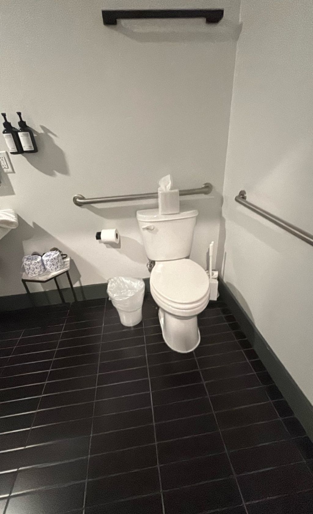 Departamento Deluxe, 3 habitaciones, con acceso para personas discapacitadas, cocina | Baño | Tina con regadera, secadora de cabello, toallas, jabón 