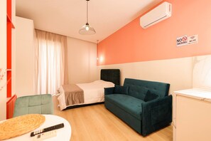 1 bedroom, desk, free WiFi - Heart of Durres Apartment 02 (Durrës)
