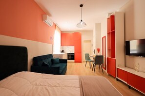 1 bedroom, desk, free WiFi - Heart of Durres Apartment 02 (Durrës)
