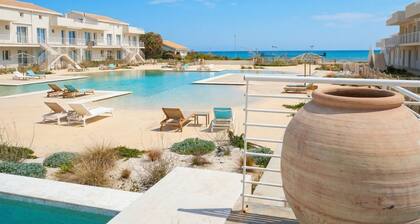 Marzamemi Luxury Resort | Pool, Padel & Design