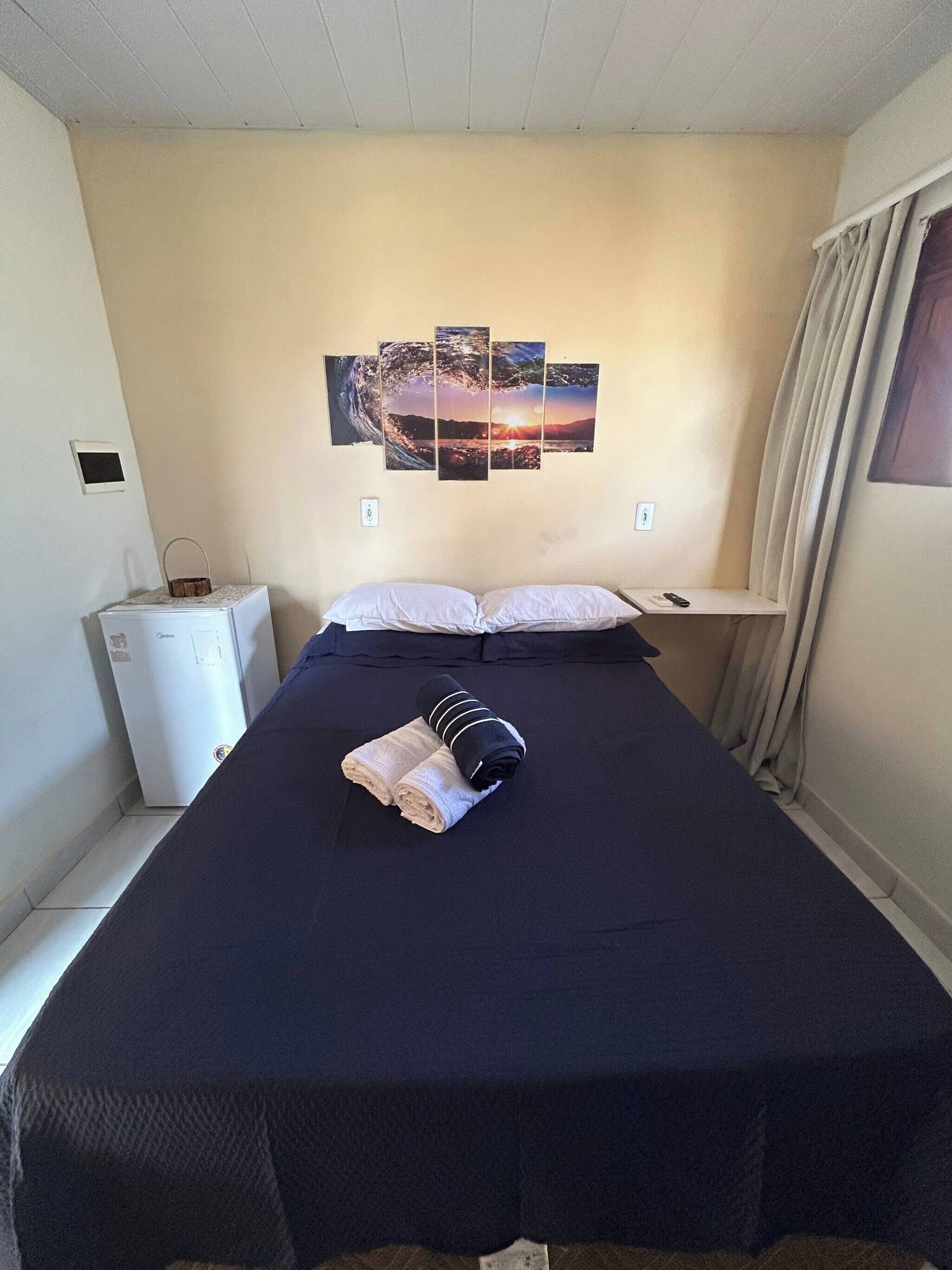 Room, 1 Bedroom, Accessible, Smoking | 1 bedroom