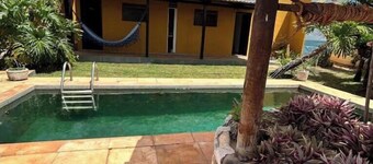 Room-nice and Cozy Room With Pool