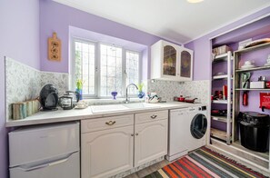 Refrigerador, microondas, horno y tostadora 