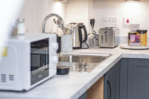 Morden tastefully furnished 4 bed holiday home designed for maximum comfort
