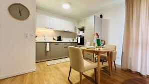 Espresso maker, electric kettle - Zenao Appart'hôtels Plaisir (Plaisir)