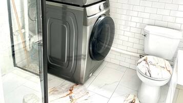 Phòng, 1 phòng ngủ, phù hợp cho người khuyết tật, quang cảnh thành phố | Giặt ủi