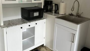 Room, 1 Bedroom, Accessible, City View | Interior