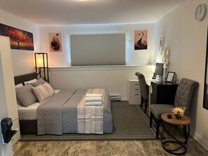 Room - Room-saint John - Wi-fi - 4mins Regional (Saint John)