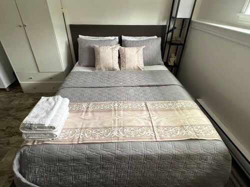 Room-saint John - Wi-fi - 4mins Regional