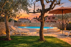Pool - Holiday House with pool Lili, Pet friendy (Vodnjan)