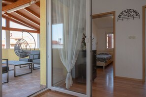 4 bedrooms, iron/ironing board, WiFi, bed sheets - Holiday House with pool Lili, Pet friendy (Vodnjan)