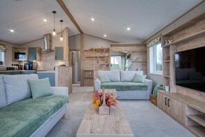 Floor plan - Carn Springs Lodge - 3 Bed - Devonshire Dr - Tenby (Tenby)