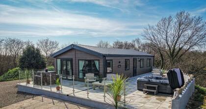 Carn Springs Lodge - 3 Bed - Devonshire Dr - Tenby